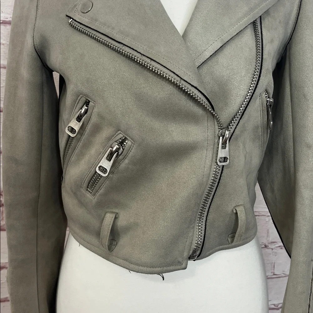 Zara Light Grey Suede Cropped Moto Jacket with Zipper Pockets Like New XS